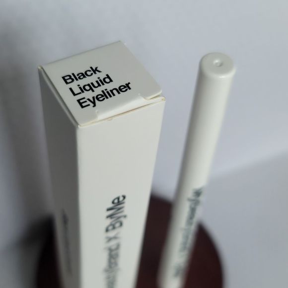 MyBeautyBrand X ByMe Waterproof Black Liquid Liner with Felt Tip - Picture 2 of 5